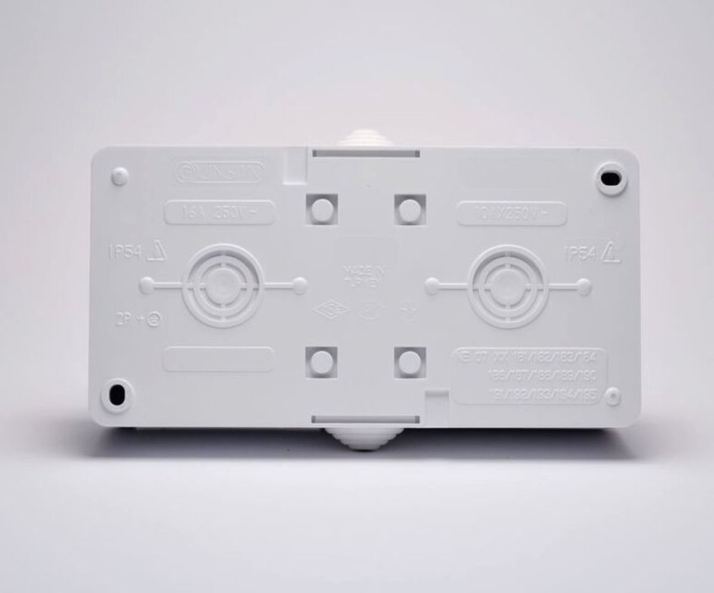 Блок вимикач одноклавішний з підсвічуванням + розетка із заземленням GUNSAN Nemliyer вологозахист Білий