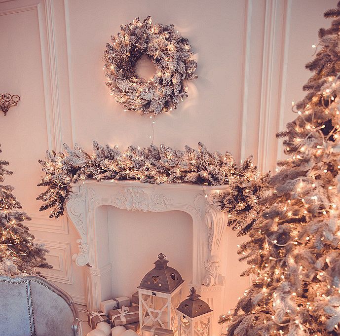 Вінок новорічний різдвяний Elegant зі штучної хвої засніжений, Ø 40см