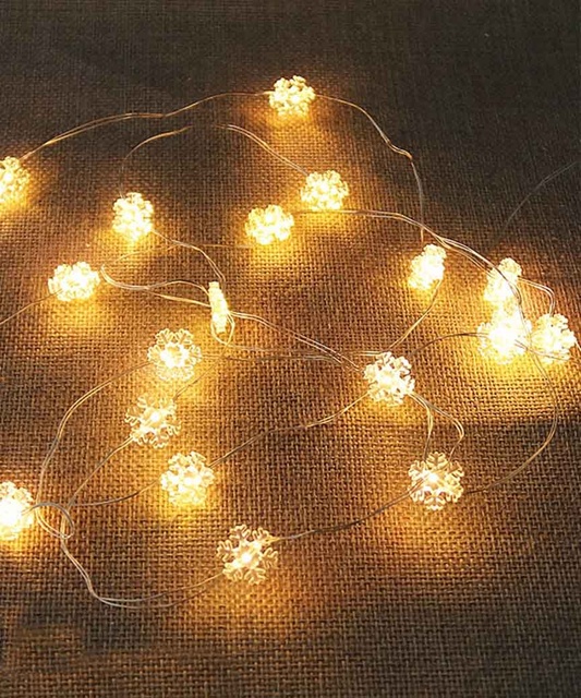 Фігурки СНІЖИНКА 20 LED 2м на батарейках білий теплий колір ламп