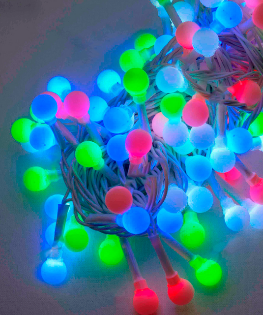 Гирлянда Шарики 10мм 100 LED белый провод 6м с разным цветом ламп