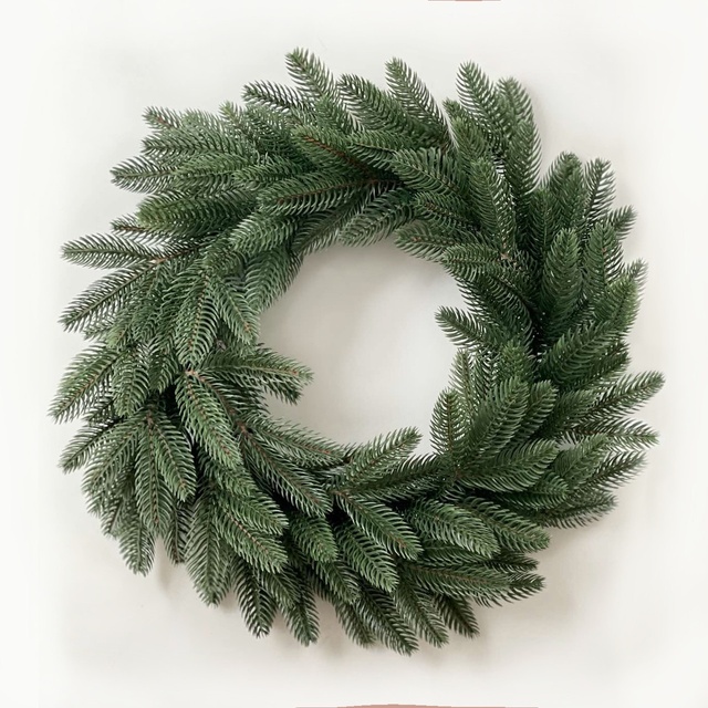 Вінок новорічний різдвяний Classic з литої хвої зелений, Ø 50 см