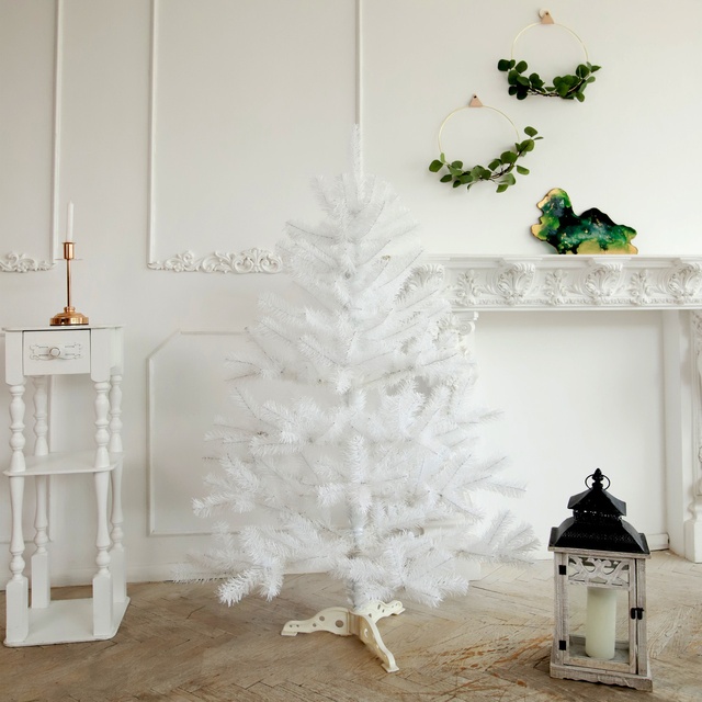 Новогодняя искусственная белая елка Econom 150 см