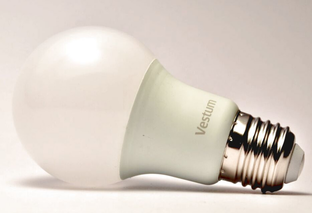 Лампа LED Vestum A60 10W 4100K 220V E27