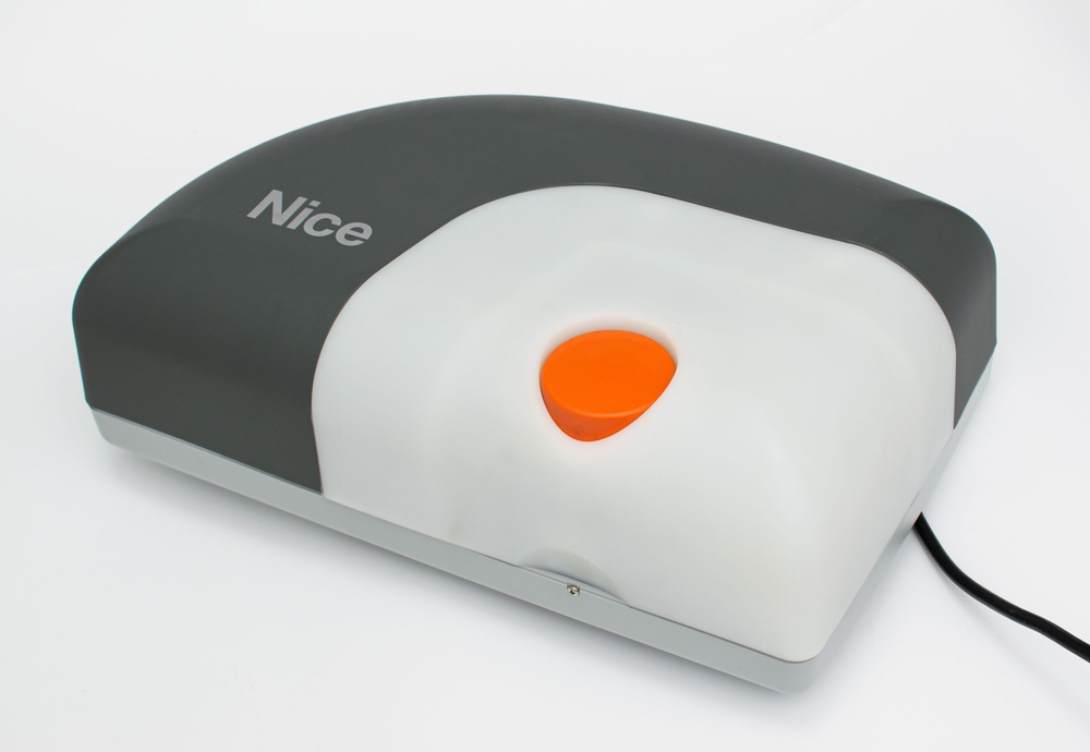 Комплект автоматики Nice Home AVIO1000 для секційних воріт (Італія)